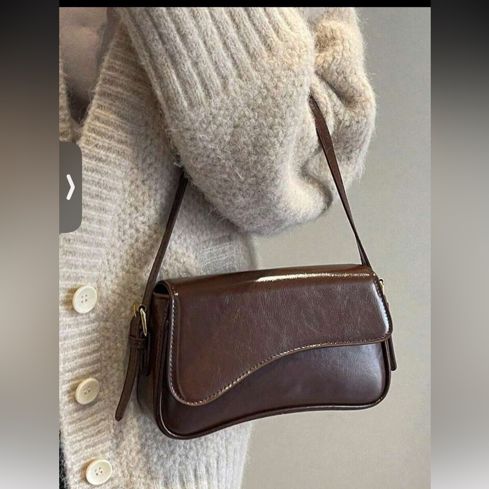 6/$32🛍️ SHEIN | Faux Leather Brown Shoulder Bag
